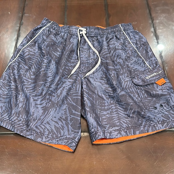 Men’s speedo bathing suit trunks - Picture 1 of 2